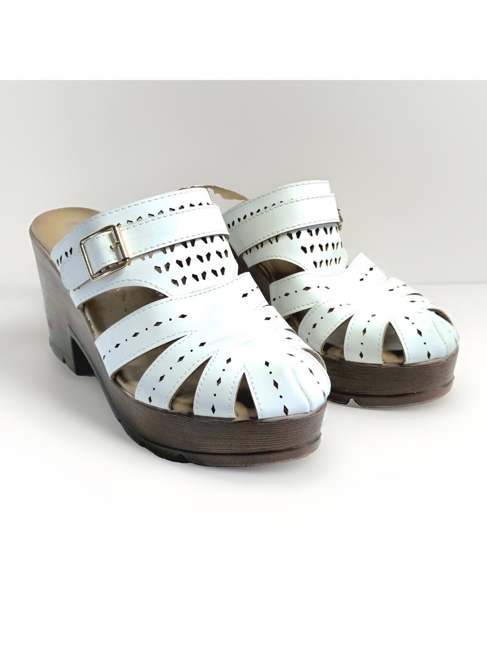 White Wedge Cutout Slip On platform Sandal Women's Size 10 Mules EUC Boho Resort